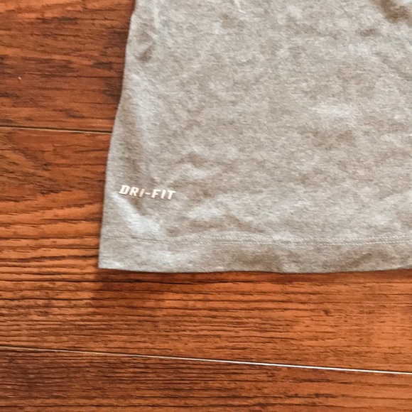 Nike Tank Top Shirt Top Small Gray Dri-Fit - Picture 4 of 5